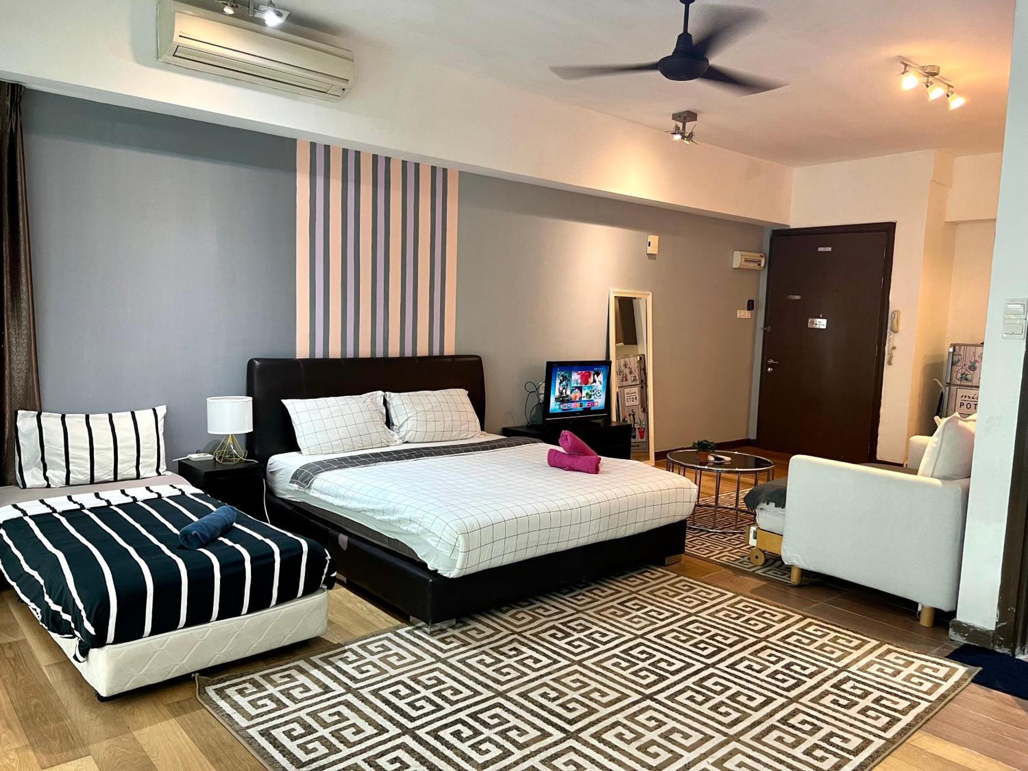 Homestay Regalia 424 *
